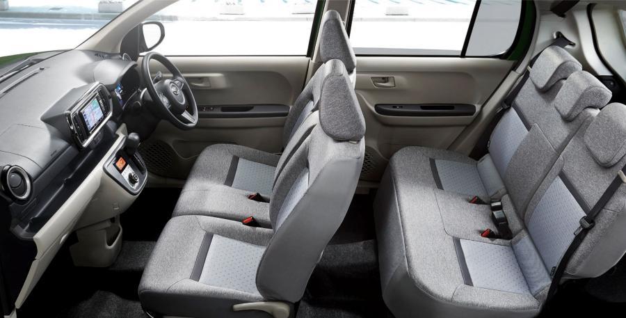 Интерьер Daihatsu Boon X 2018 года  (фото 3 из 7)
